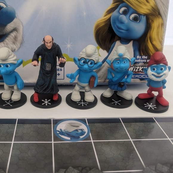 The Smurfs No Smurf Left Behind Collectible Box Game & 2 extra collectibles - Picture 13 of 14